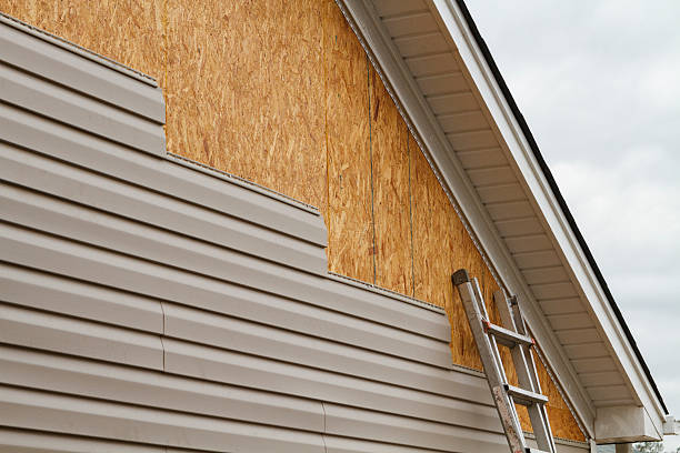 24/7 Emergency Vinyl Siding experts in Centerburg, OH